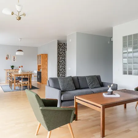 Spacious 3br Next To Downtown - Hosted By 2ndhomes Tampere