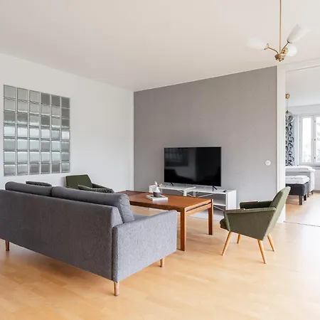 Spacious 3br Next To Downtown *