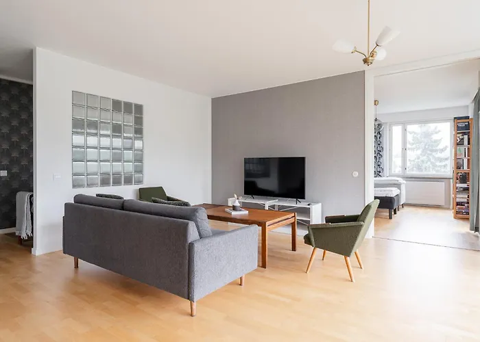 Spacious 3br Next To Downtown *